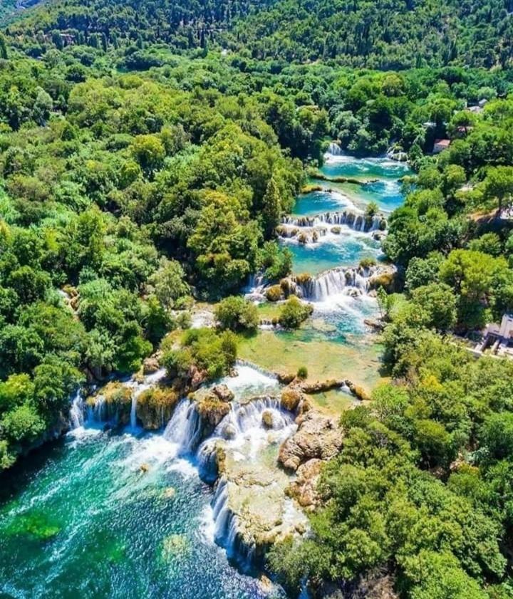 Krka Fairytale Little Castle 호텔 스크라딘 외부 사진