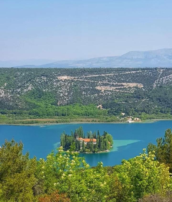 Krka Fairytale Little Castle 호텔 스크라딘 외부 사진